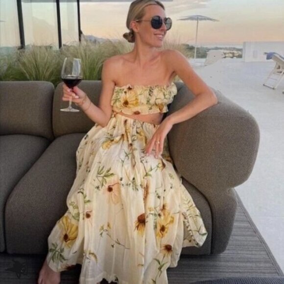 H&M Tops - H&M Wildflower Sunflower Floral Print Tube Top in Cream/Pale Yellow size XS/S-M